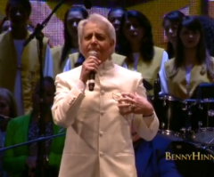 Televangelist Benny Hinn Suffers Heart Trouble After Trip to Brazil; Family Asks for Prayers as He Recovers in Hospital