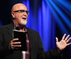 Megachurch Pastor James MacDonald: Focus on Jesus or End Up in a Ditch