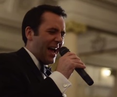 On His Wedding Day, This Groom Takes the Mic and Does Something to Surprise His Bride