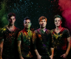 Hawk Nelson Showcases 'Desire to Run After God' in New Lyric Video for 'Sold Out'
