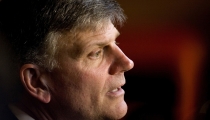 Franklin Graham Speaks Out Against School District's Sex Ed Program as Being a 'Poison' Aimed at 'Brainwashing' Children to Believe Their Gender Can Change Over Time