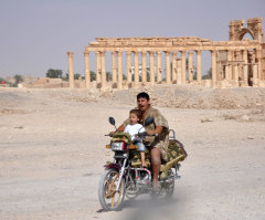 UNESCO Site Palmyra Falls Into ISIS' Hands; Militants Control Half of Syria Now