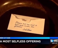A Selfless Offering From A Homeless Person Moved an Entire Church to Tears