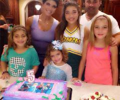 Teresa Giudice's Prison Diary Reveals 'Real Housewives' Star Attends Church, Prays for Early Release