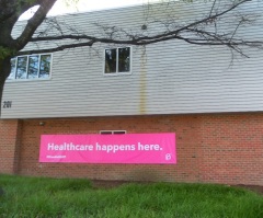 Thousands of Americans Protest Against Planned Parenthood at Over 300 Clinics in All 50 States for #ProtestPP