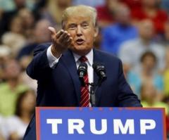 Trump Draws More Flak for Failing to Correct Supporter Who Says Obama Is Muslim, US Should 'Get Rid of' Muslims