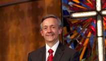 Pastor Robert Jeffress Says Christians Should Use 'Religious Litmus' When Voting for President