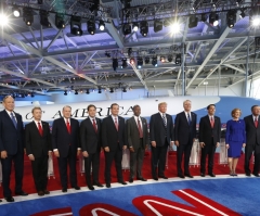 Presidential Candidates Vie for Evangelical Votes at Texas Megachurch's Sold-Out Pre-Election Forum