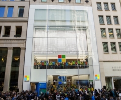 Microsoft Removes God From 'Let There Be Peace on Earth' Lyrics in New Ad