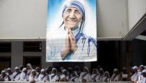 Mother Teresa Miraculously Healed Man With Brain Tumors, Vatican Announces