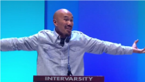 Francis Chan Calls on Christians to Live Under the Authority of Jesus on 2nd Day of Urbana '15