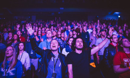 Louie Giglio to 40,000 Students: The Message at Passion Is Jesus Has Risen