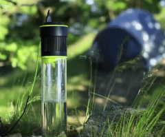 This Bottle Makes Its Own Drinkable Water!