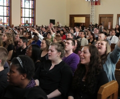 74% of Large Churches Training Next Generation of Leaders From Within, Study Finds