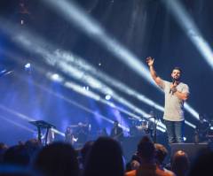 Steven Furtick Celebrates 10 Years in Ministry, 40,000 'Professions of Faith'