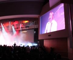 Church Growth Expert Weighs In on Craig Groeschel's Warnings on Churches Growing Too Fast