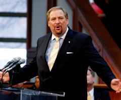 Rick Warren: Give Jesus Control Over Your Career