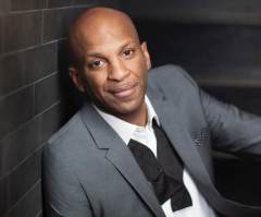 Donnie McClurkin Wants Bill O'Reilly Fired for White House Slaves Comment