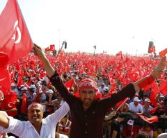Turkey Blames the US for Rising Anti-American Sentiment After Failed Coup Attempt