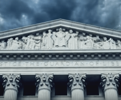 Billy Graham: Banning Prayer at Public Schools Cannot 'Banish God From Our Hearts'