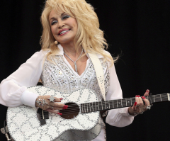 Dolly Parton Says Pre-Show Ritual Involves Prayer and the Bathroom