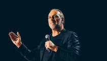 Brian Houston: Why Hillsong Doesn't Sing 'Shout to the Lord,' 'Oceans' Anymore