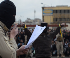 ISIS Crucifies Spy, Says He Was Part of 'Crusader Coalition'