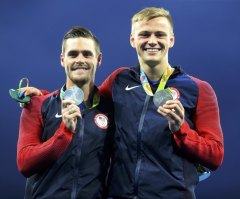 7 Christian Celebrities Begin 2017 Reflecting God to Fans