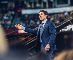 Hundreds Attend 'Make It Right' Event at Joel Osteen's Church to Resolve Legal Issues
