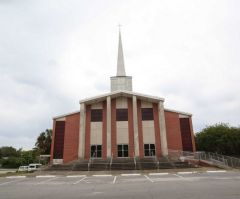 Small Florida Congregation Merges With Megachurch