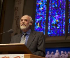 Some Pastors Defend Eugene Peterson in Aftermath of Gay Marriage, Megachurch Remarks: Don't Oversimplify His Words