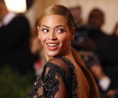Beyoncé Says She's in Constant Prayer, Working With Pastor on Houston Relief Efforts
