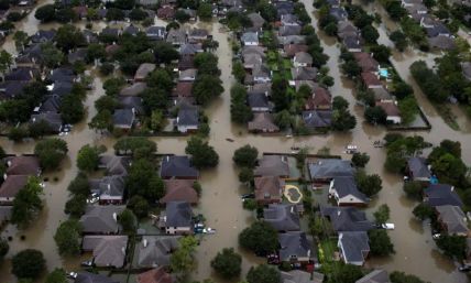Jews, Christians, Muslim Work Together After Hurricane to Provide Kosher Meals for Orthodox Jews