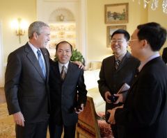 Chinese Christians to Meet with Bush