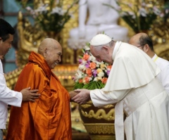 Vatican Defends Pope Francis Avoiding Term 'Rohingya' in Myanmar