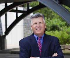 Year-End Giving: The Good, the Generous and the Scammers