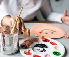 Art Teacher Suspended for Talking About Her Sexual Orientation in Class