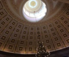 Nat'l Day of Prayer at US Capitol Focuses on Ephesians 3:4, Appeals for Unity in Midst of Violence