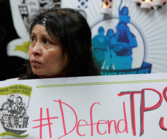 Trump Admin. Trims Vetting Process for Separated Immigrant Families; Judge Halts Deportations