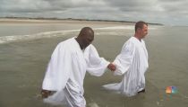 Evangelists Praise Change in Ex-KKK, Nazi Member Baptized by Black Church