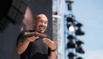 Francis Chan: If all you had was Scripture, what would church look like?