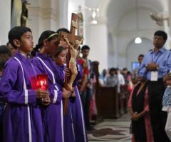 300 Hindu radicals terrorize Christian children at Sunday school, threaten to beat them