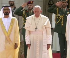 180,000 attend first-ever papal mass on the Arabian peninsula in Islamic history