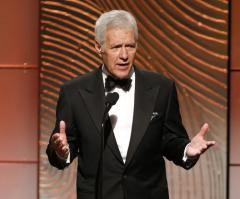 'Jeopardy!' host Alex Trebek asks fans to pray, 'keep the faith' amid stage-4 cancer diagnosis