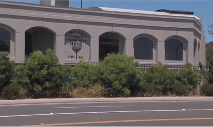 Calif. synagogue shooting: 1 woman dead, 3 injured; suspect detained by authorities