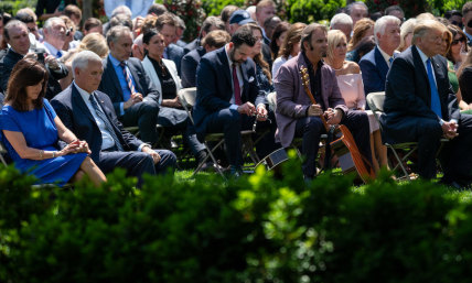 Weekly briefing: Religious freedom report, shooting, prayer 