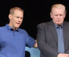 David Platt prays for President Trump after he unexpectedly shows up at church service