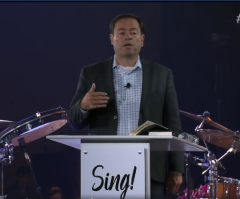 Gospel theology must shape Sunday worship services, not loud music, Baptist pastors says