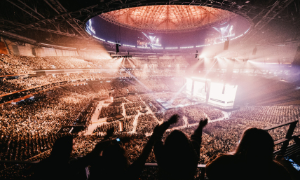 Weekly briefing: Texas church shooting, Lois Evans dies, Passion 2020