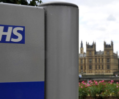 UK agency reopens investigation into Christian doctor who prays with patients